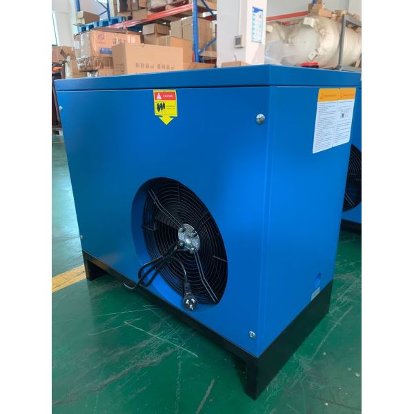 1.2Nm3/min Wide-Body Air-Cooled Freeze Dryer: Does Not Shut Down Due to High Temperature When Inlet Air Reaches 55°C