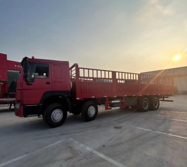 Camiões de carga usados com motor SINOTRUCK e 10 ou 12 rodas