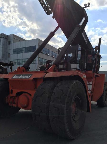 45 T Used Reachstacker , Container Lift Truck Excellent Working Condition