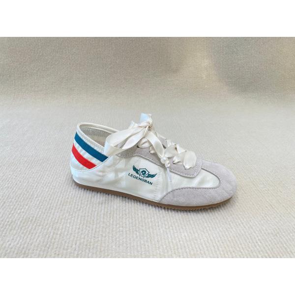 Women comfort and flat sneakers with color bar and lace up running shoes