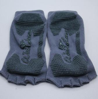 non slip cotton yoga socks
