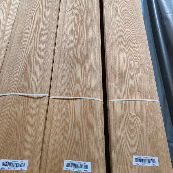Горячая продажа Crown Cut Mountain Grain Chinese Ash Wooden Veneer для деревянных стульев