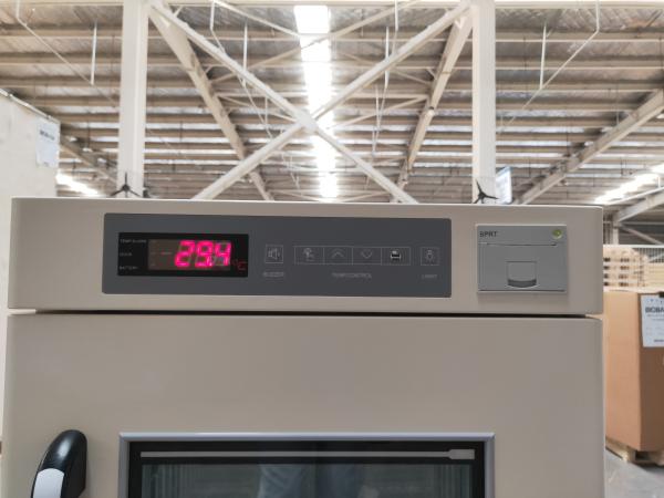 Um vertical de 4 graus 108 litros de refrigeradores Frost de Mini Portable Upright Blood Bank livre