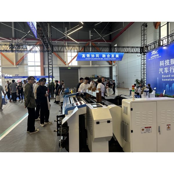 Automatic Light Duty Wire Mesh Weaving Machine Optimal Efficiency 1300B