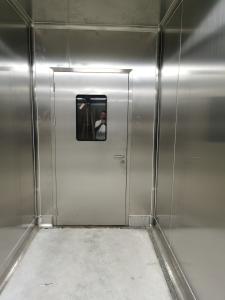 GMP 304 Stainless Steel Clean Room Doors Metal Swing Entry Doors For Hospital