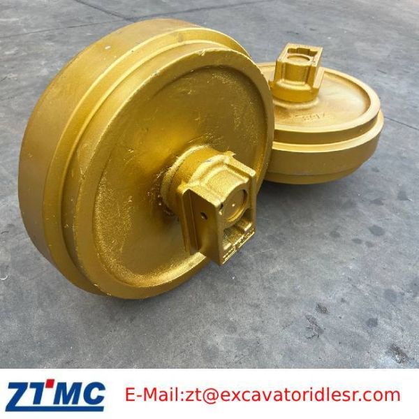 Yellow Bulldozer Front Idler Wheel Part Number 192-0220 Bulldozer Undercarriage Parts