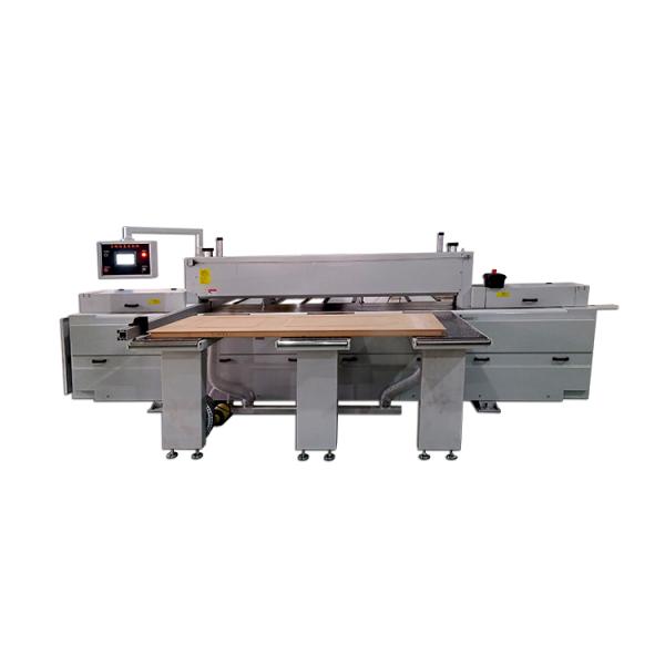 Woodworking Equipment Automatic Iron Saw CNC with 5200mm*3900mm*1700mm Specifications