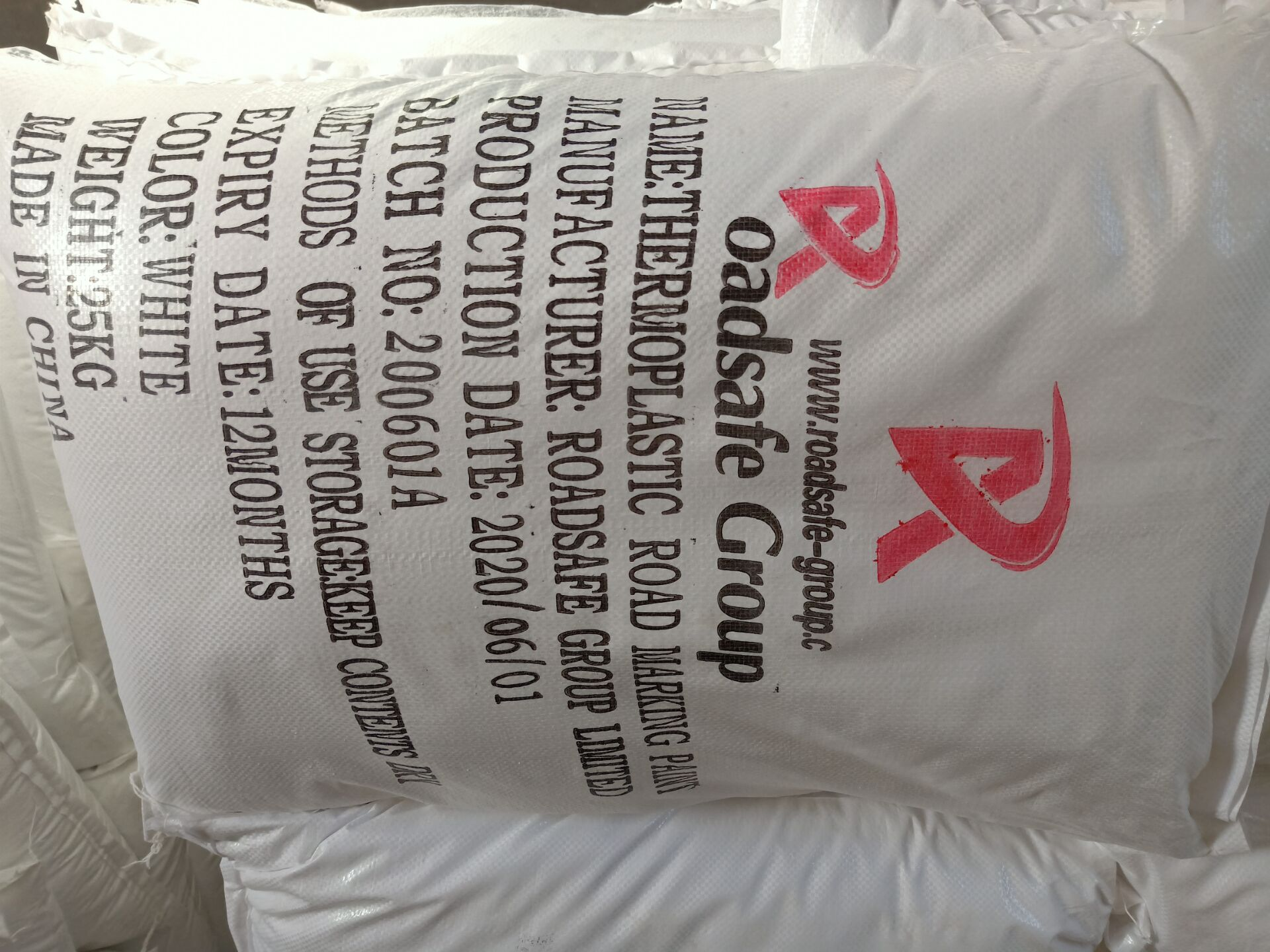 Cheap Price 2026 Hot Sale Thermoplastic Reflective Road Marking Paint |  China Standard Traffic Paint for Ghana Projects