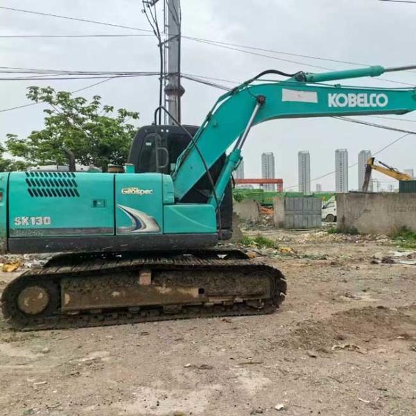 Little Used Excavator Kobelco SK130 Crawler Excavator 0.52m3 Bucket Capacity