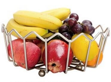 Kitchen accessory Modern Europe Design Chrome Wire Metal Fruit Basket Stand