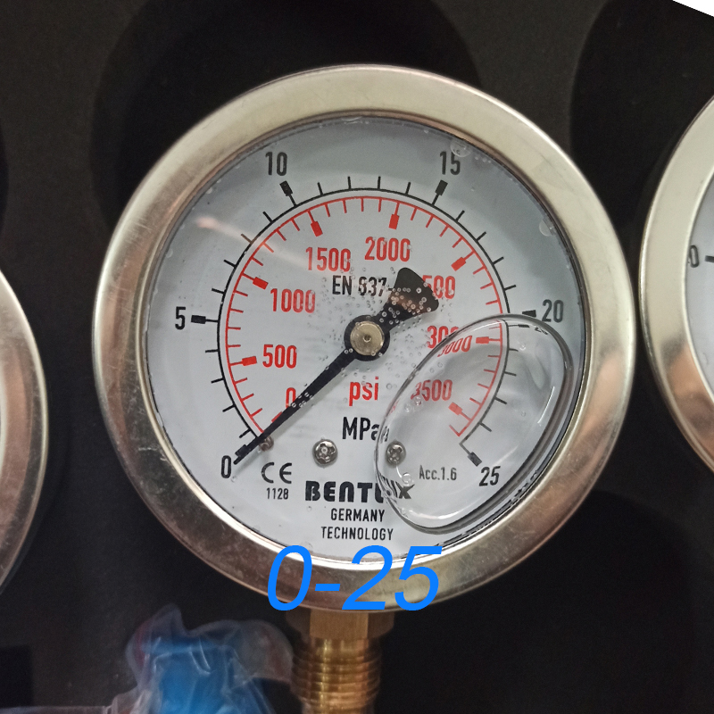 Universal Digital Hydraulic Pressure Gauges Excavator Hydraulic Pressure Test Kit 0-60Mpa Pressure Gauge