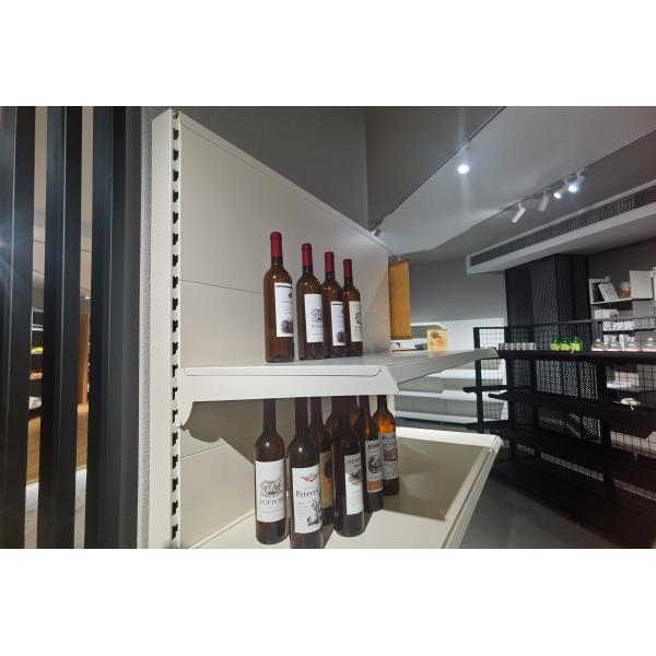 Одиночный, который встали на сторону стальной финиш краски для пульверизатора полки гондолы супермаркета