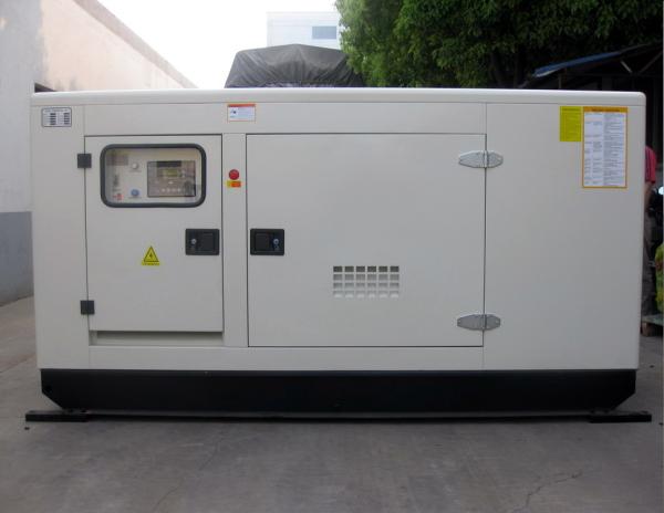 24kw consommation et bruit de carburant de générateur diesel de 800kw Perkins à la bas