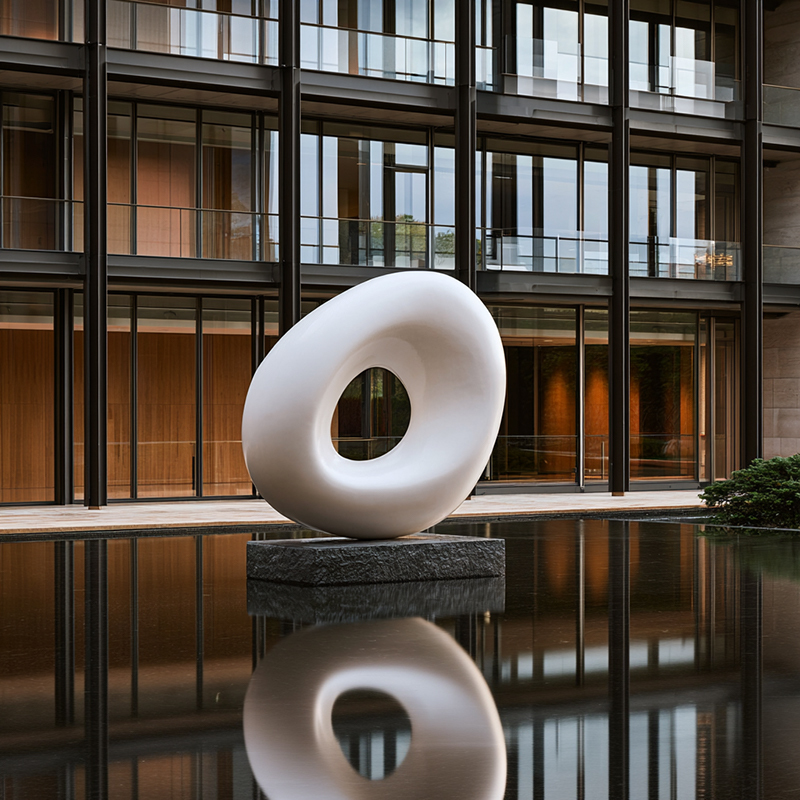 Outdoor White Abstract Metal Sculpture for Hotel Garden Landscape Art