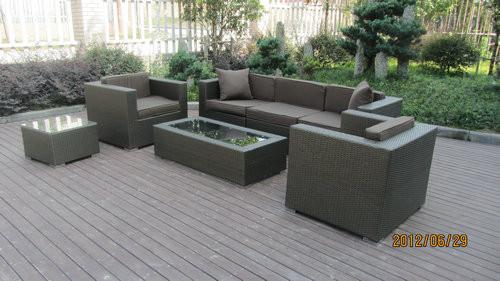 Outdoor Rattan Sofa For Pool , Modern Garden Table And Chairs