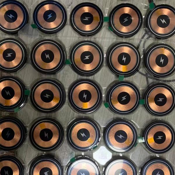 2022 заряжатель мобильных аксессуаров новых отклоняя 15W магнитный беспроводной для iphone