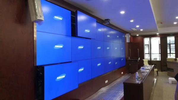 Signage do LCD Digital da moldura da polegada 450cd/m2 1.8mm de 250W 3×3 4k 55