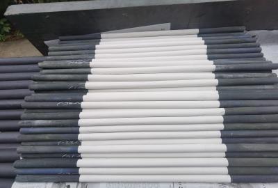 é de type carbure de silicium