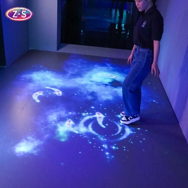 Mobile Floor Projector Interactive System Real Time Data Display For Kids Fun Lounge