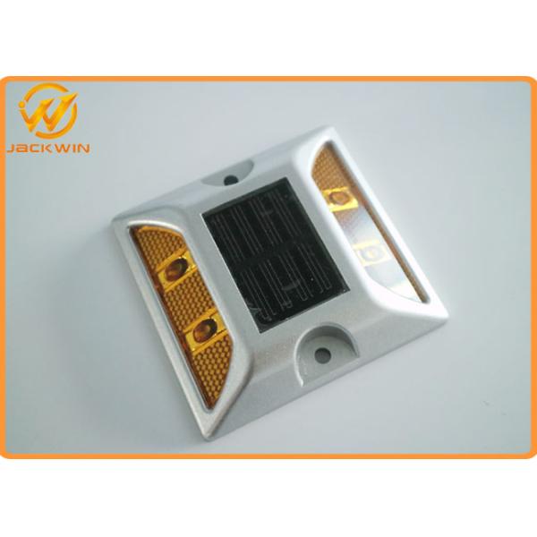 Aluminum Outer Casting Cats Eyes Road Markings Rainproof For Highway / Bridge , Solar Power