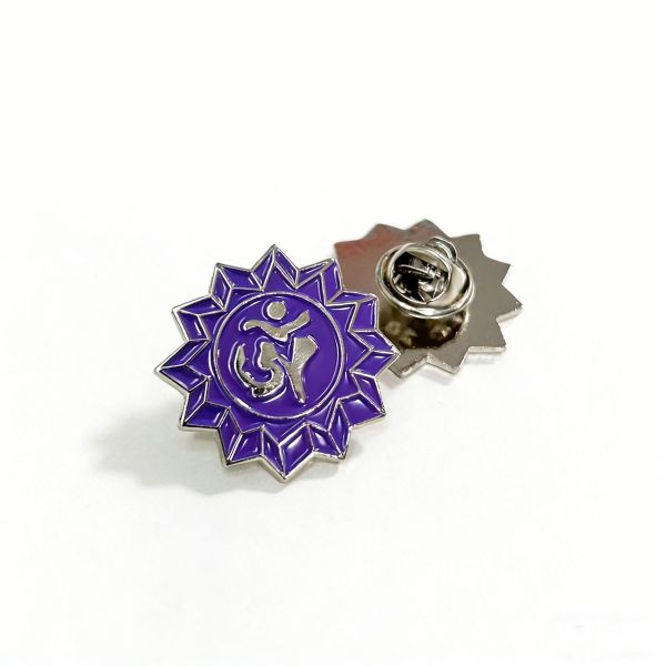 Sparkly enamel pins with soft or hard finish, UV print, and adorable cartoon design are yours to create.