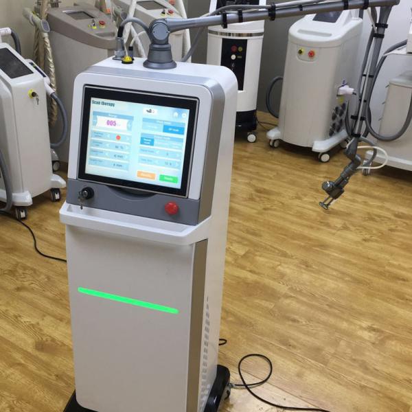 Máquina do removedor do enrugamento do laser do CO2, laser fracionário do CO2 para cicatrizes da acne