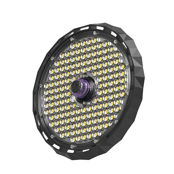 Un OVNI de 4000K à haute lumière