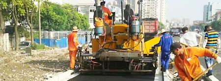 Все в одном асфальтирующая машина GYA4200 Crawler Paver в дорожном строительстве