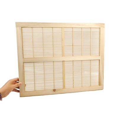 Rainha de 8 quadros que eleva a rainha de madeira Excluder do abeto 51*41cm