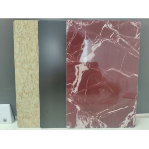 Couche d'aluminium pour les cloisons des magasins de détail