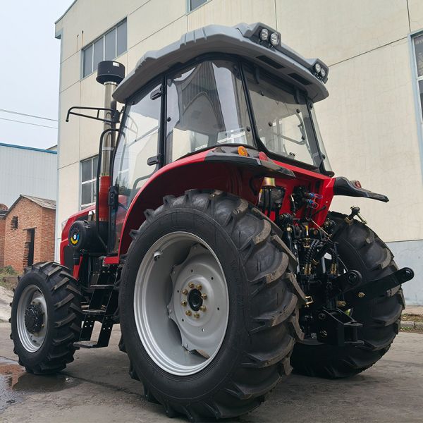 Large tractors, farm tractors / Dongfeng Red engine tractors, high-performance low-price tractorsFarm machinery export、Wheeled tractor for sale