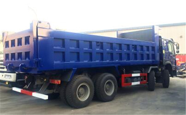 SINOTRUK HOWO 8x4 ZZ3317N Heavy Duty Dump Truck