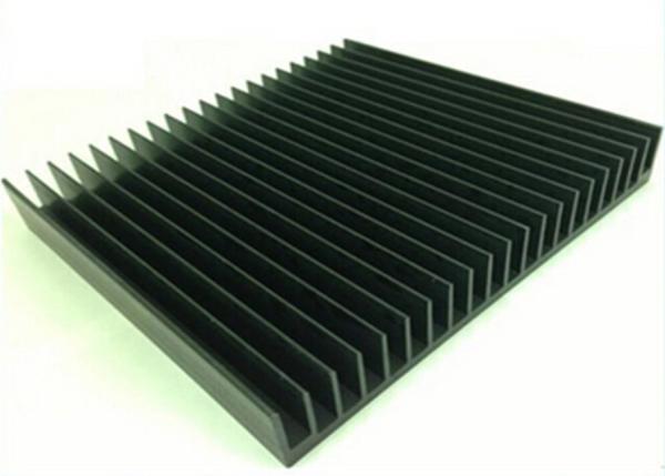 L'oxydation anodique en noir a expulsé les radiateurs en aluminium 500V carré - 800V