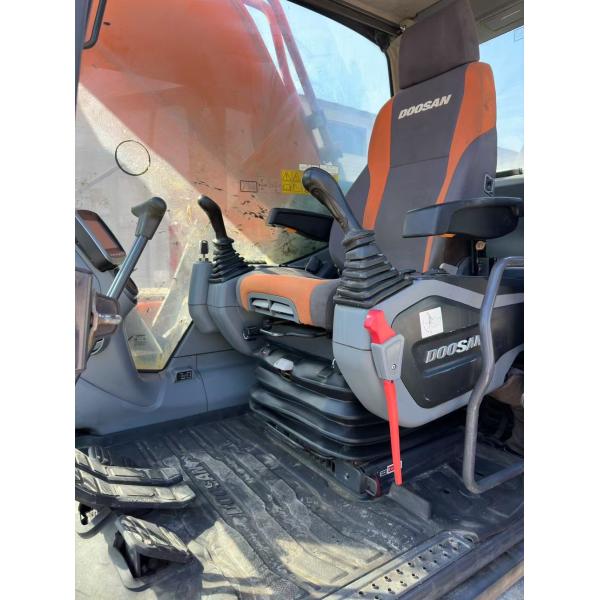 Excavatrice utilisée Doosan DX560LC à vendre équipement de construction de seconde main de haute qualité