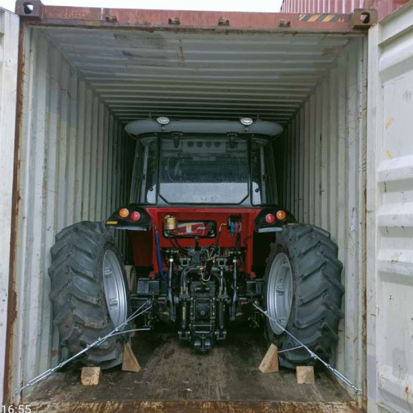 Large tractors, farm tractors / Dongfeng Red engine tractors, high-performance low-price tractorsFarm machinery export、Wheeled tractor for sale
