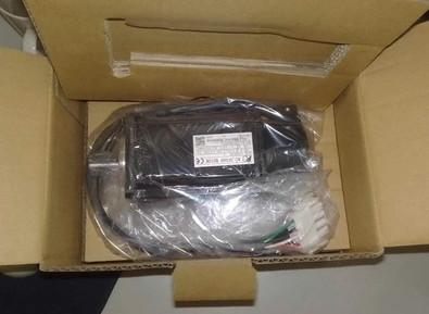 FUJI SERVO MOTOR FUJI  GYS GYC  FRN GYG501CC2-T2G