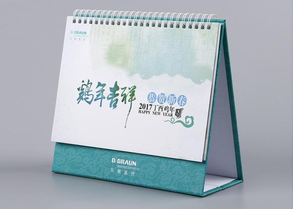Cor completa de Cmyk do calendário de mesa do escritório do metal branco e impressão obrigatórias do papel