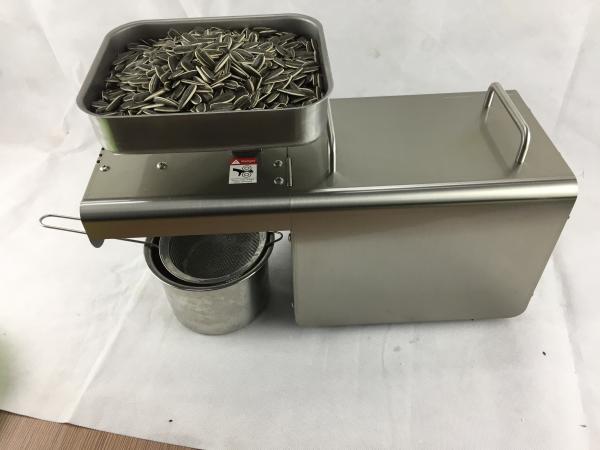 Stainless Steel Mini Oil Making Machine , High Pressure Groundnut Oil Production Machine