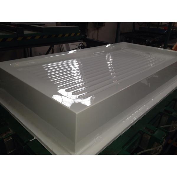 China acrylic bathtub vacuum forming machine