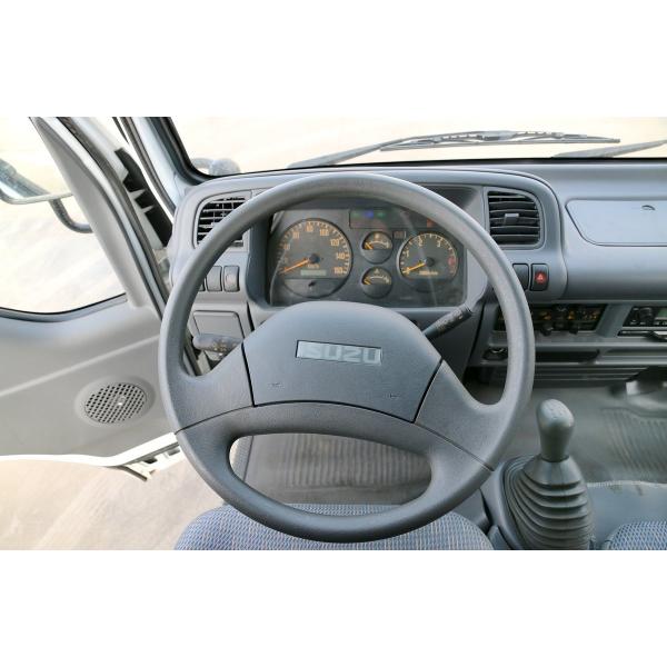 Cargo Trucks Isuzu 15 Tons Lorry Truck Van Box Diesel Engine 5.2L Displacement 4*2 Drive Mode