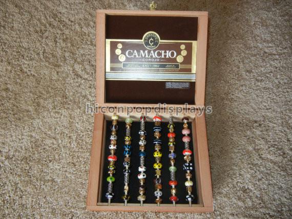 Jewelry Store Merchandising Desktop Wooden Display Racks Custom Design With Wood Bars