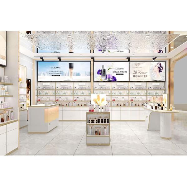 Mobilier de magasin de beauté Étagère de magasin de cosmétiques pour la décoration de magasin personnalisée Conception de magasin de marque
