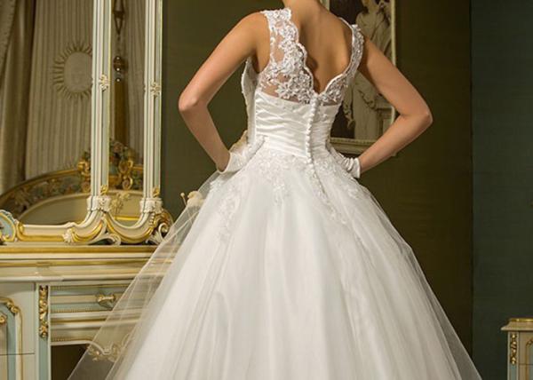 Over Knee Short Short Fitted Wedding Dress White Sleeveless With Buttons