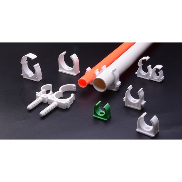 16MM White Plastic Pipe Clip Multipurpose Plastic Pipe Clamps High Elasticity