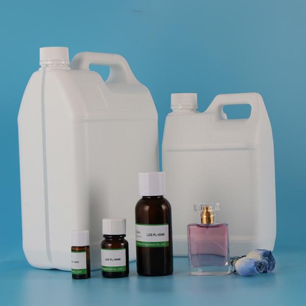 Eco Friendly Essence Oil Scented Like La Fille de Berlin Perfume for Car Perfume Making