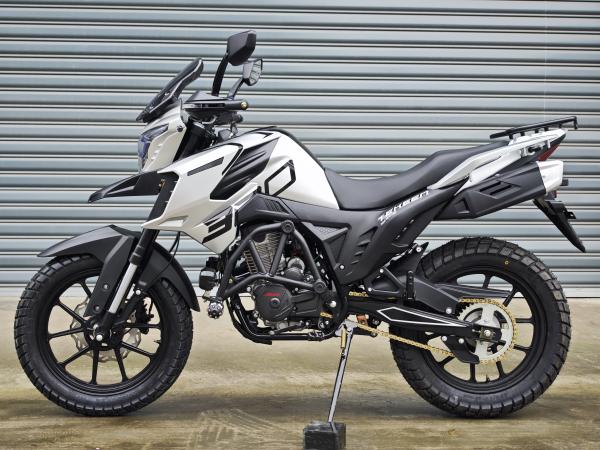 Versatile Single Cylinder Air-cooled Four-stroke Electric Dirt Bikes 300cc Street-adventure Motorcycle