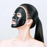 Masque facial de charbon de bois en bambou d'OIN de GMPC nourrissant et blanchissant
