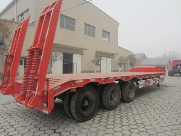 3 axles Low Bed Semi Trailer / Extendable Hydraulic Lowbed Semi Trailer Red Color