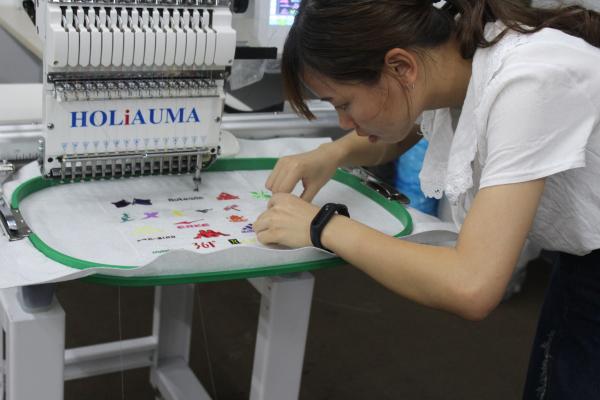 Top quality high speed one head embroidery machine for cap/t shirt/ flat/ shoes and so on