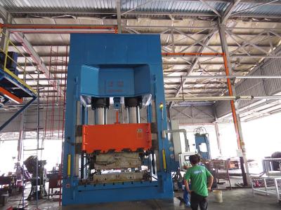 1600 Ton Hydraulic Thermoforming Press , Plastic Compression Moulding Machine
